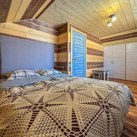 гірський куточок, 3 *