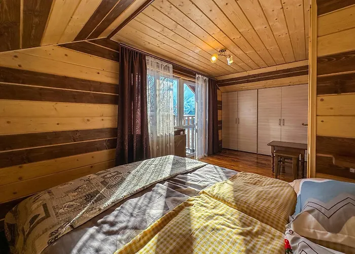 гірський куточок, 3 Verkhovyna