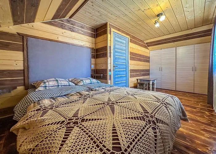 гірський куточок, 3 *