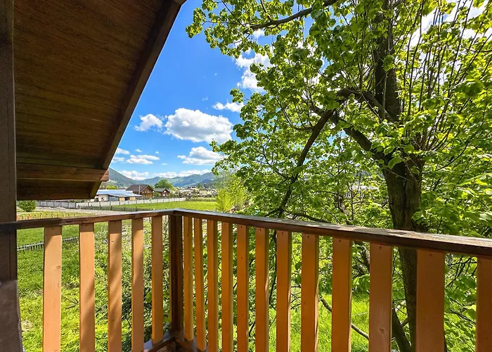 гірський куточок, 3 *