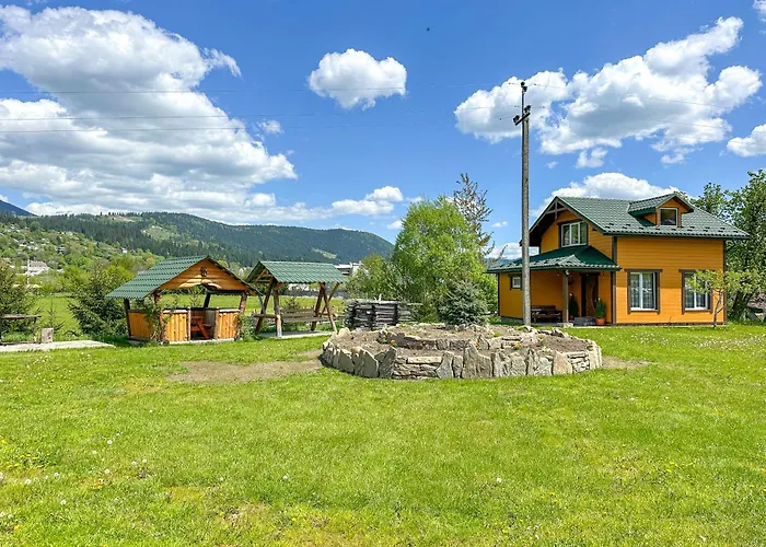 гірський куточок, 3 Holiday home
